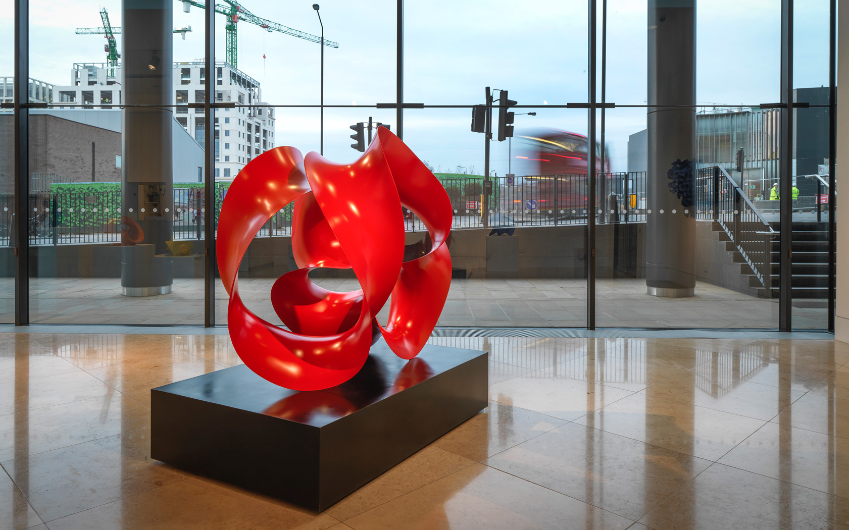 Perpetual Red, painted bronze, 146x138x130 cm. Courtesy of Pangolin London